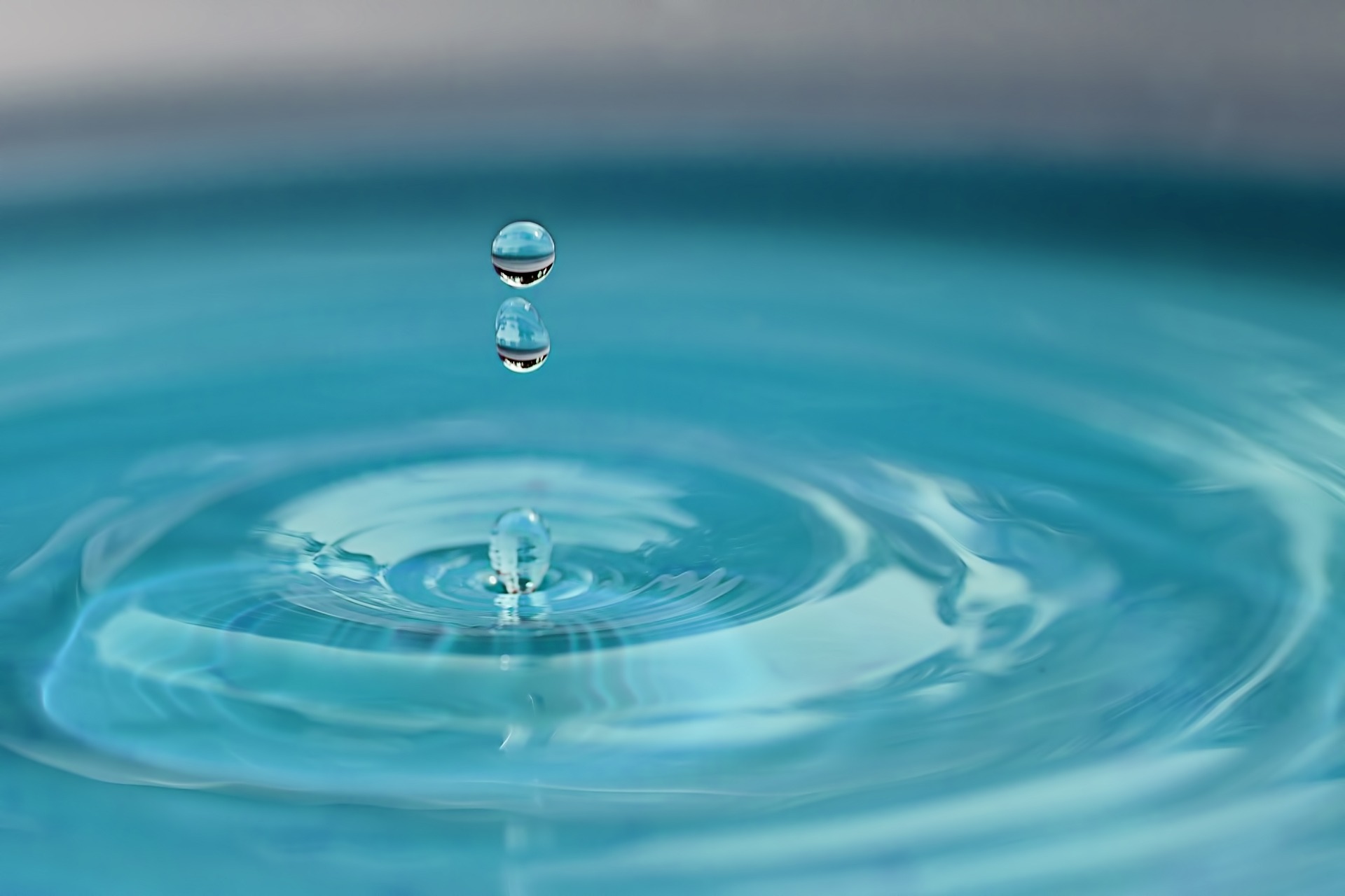 Picture of drop in blue pool